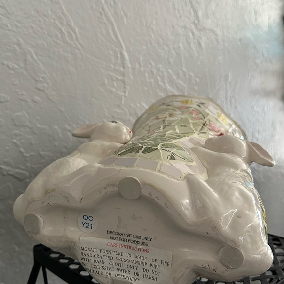 Vintage broken china mosaics Rabbits Floral vase - Picture 8 of 15